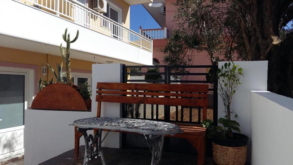 Pantheon Deluxe Apartments Archangelos  Eksteriør bilde